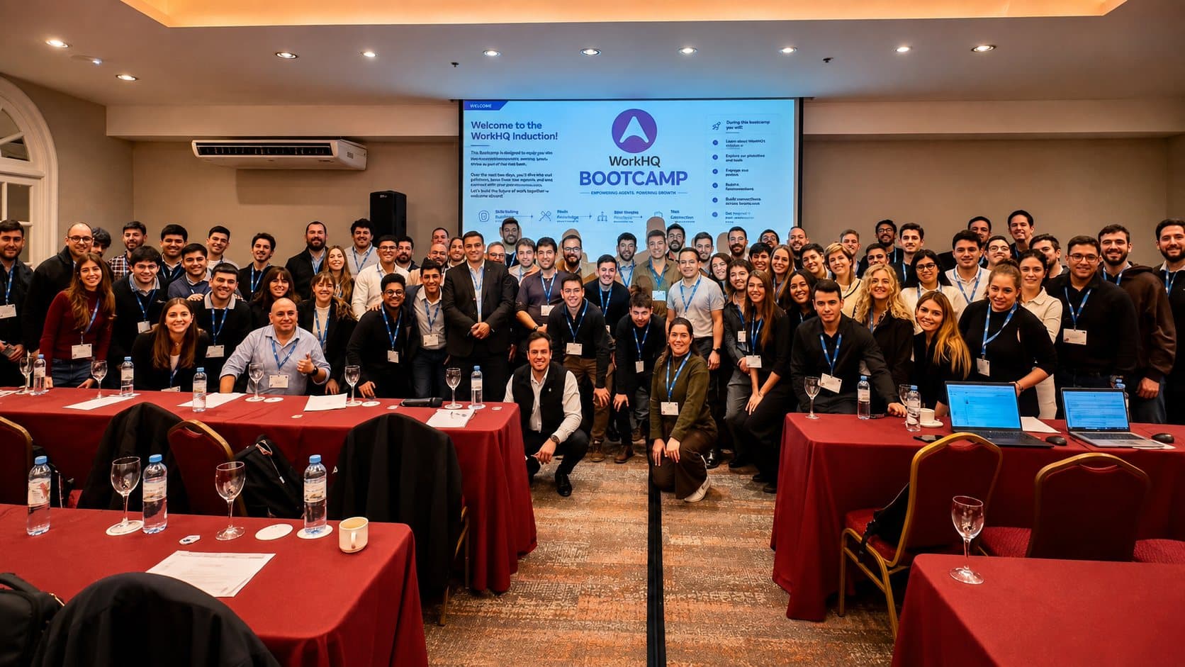 Participantes del WorkHQ Bootcamp sobre flujos de trabajo agénticos